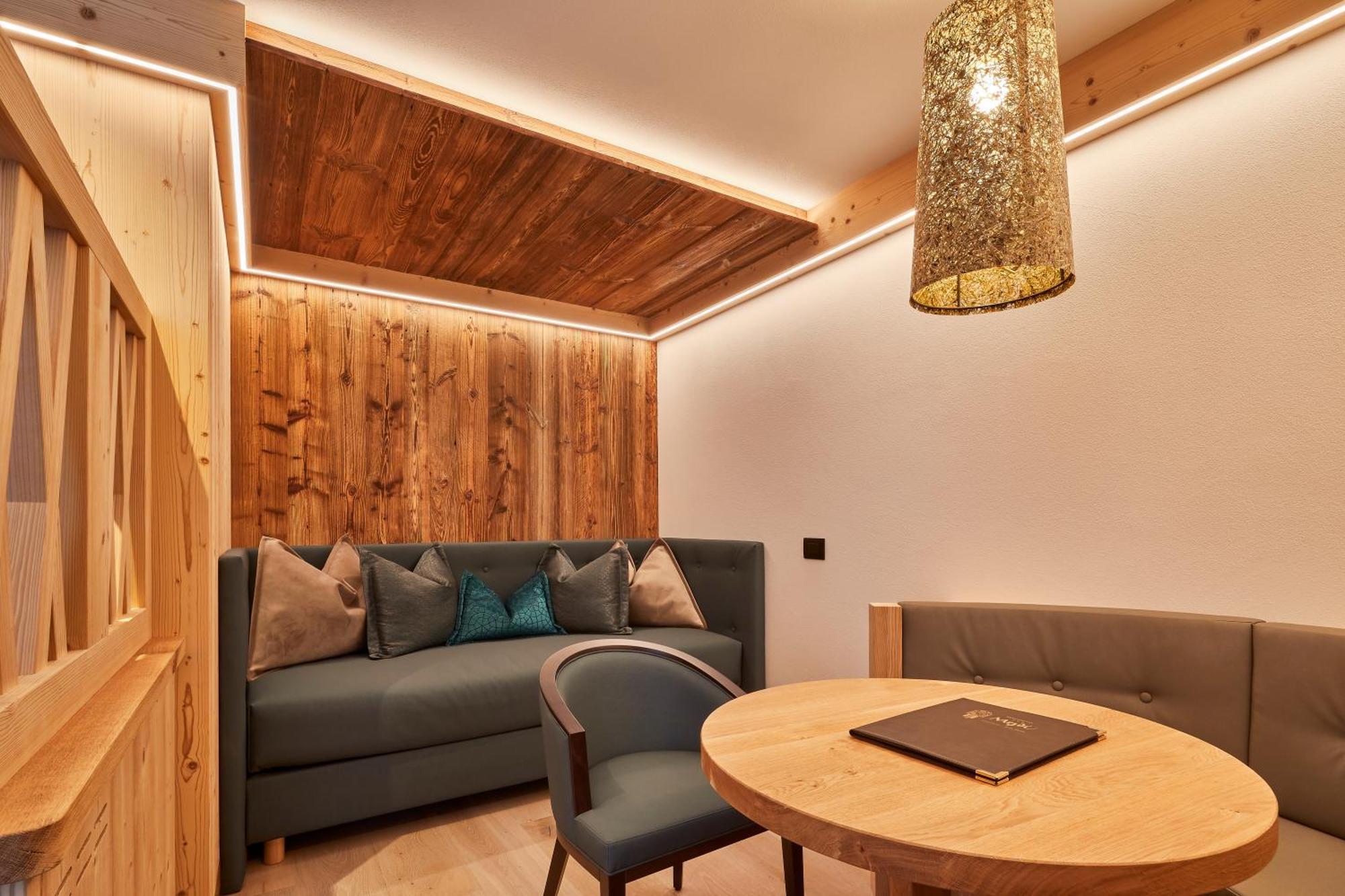 Mountain Hotel Mezdi Colfosco Ngoại thất bức ảnh