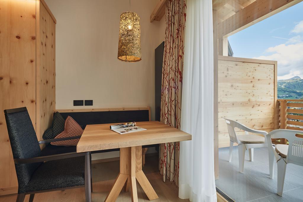Mountain Hotel Mezdi Colfosco Ngoại thất bức ảnh