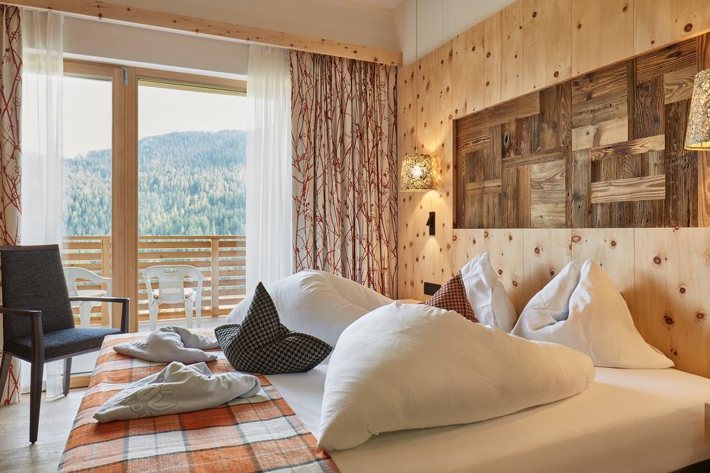 Mountain Hotel Mezdi Colfosco Ngoại thất bức ảnh