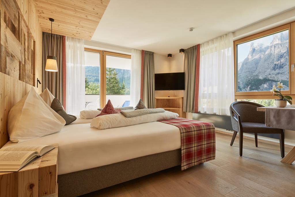 Mountain Hotel Mezdi Colfosco Ngoại thất bức ảnh