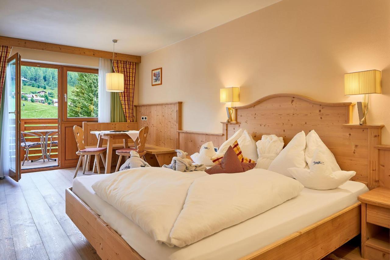 Mountain Hotel Mezdi Colfosco Ngoại thất bức ảnh